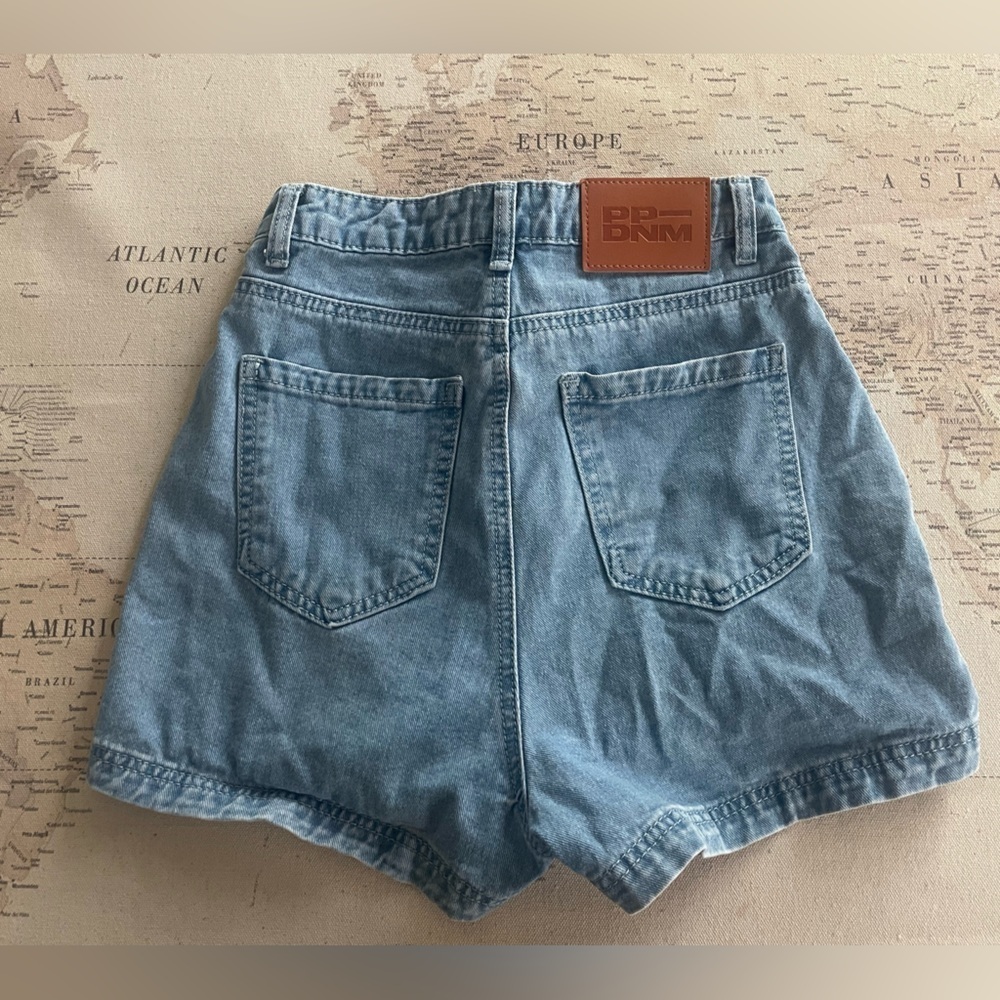 Princess Polly High Rise Denim Shorts Size 2 - Picture 5 of 11